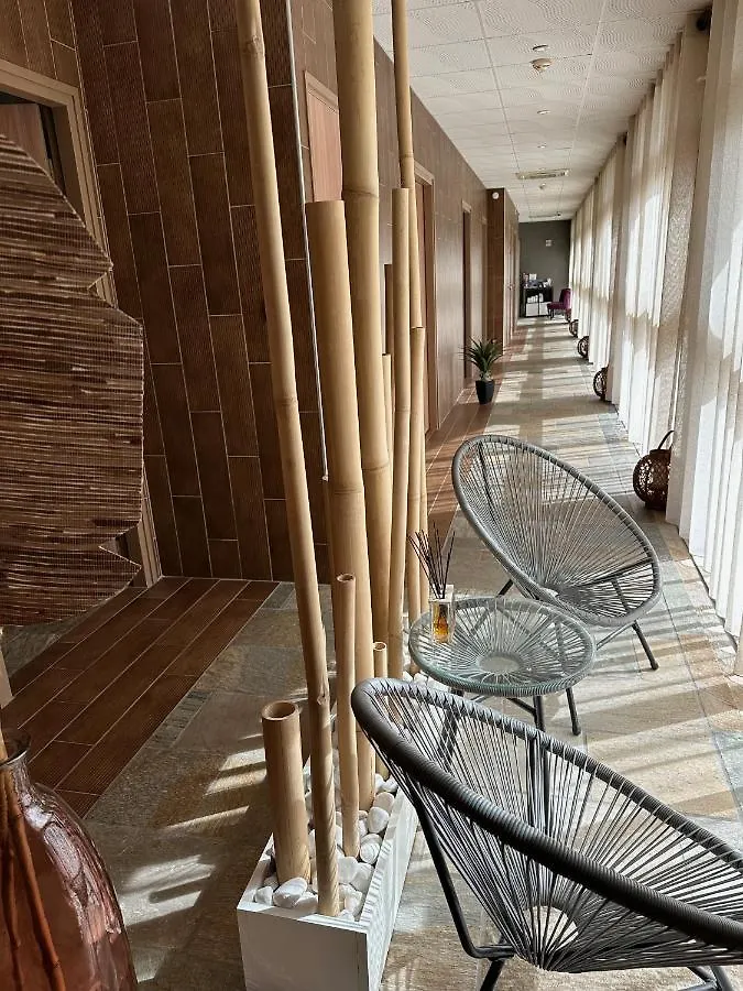 Hotel Chateau De La Falque, The Originals Relais Saint-Geniez-d'Olt
